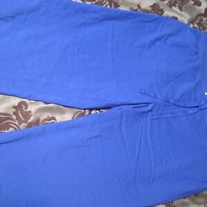 Weekends Perfect Stretch By Chico's Capris 2.5 Royal Blue